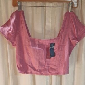 Hollister Women's Pink Crop Top
